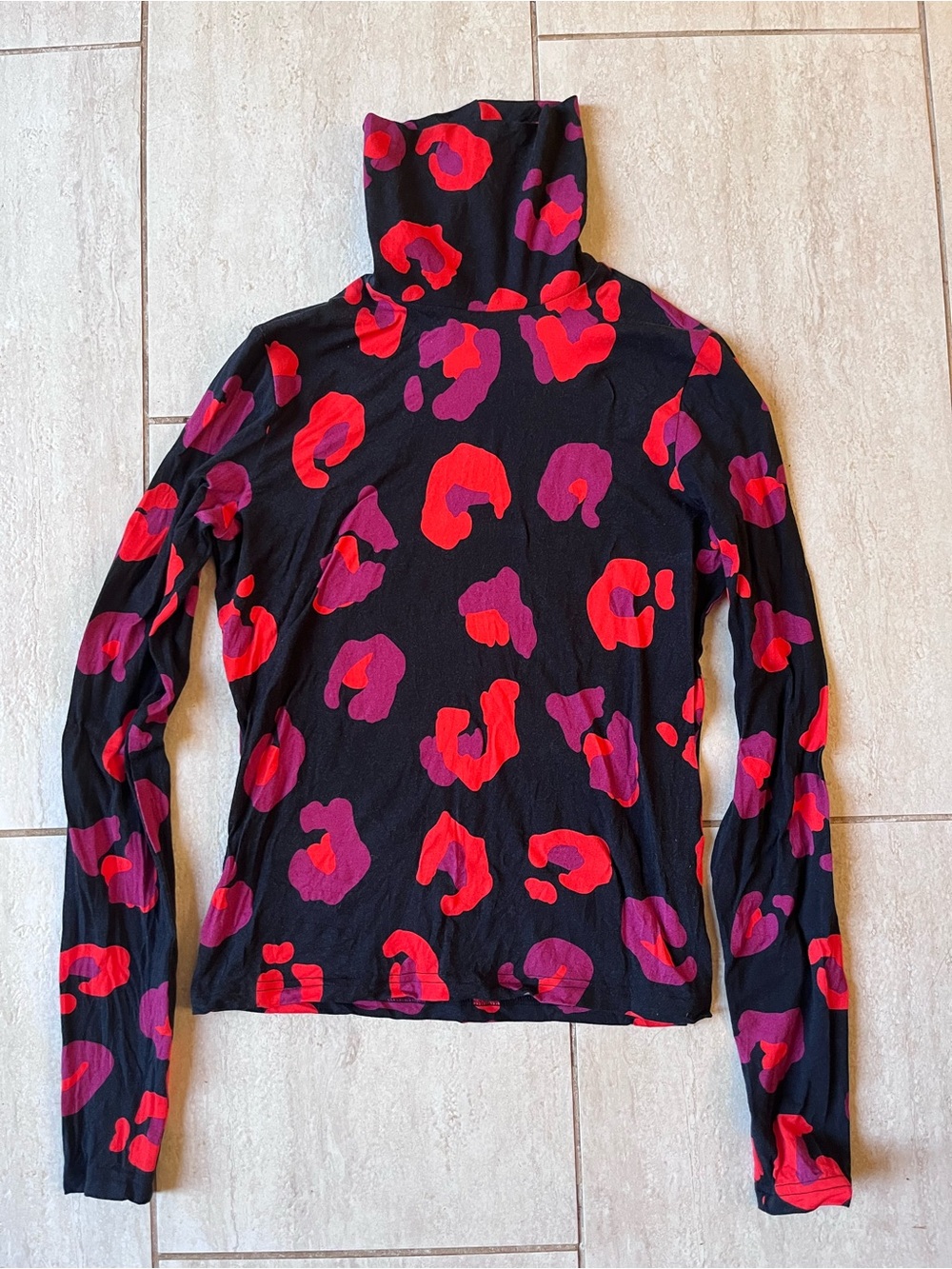 THE KIT by Daniel Vosovic Black Red Turtleneck Statement Top M
